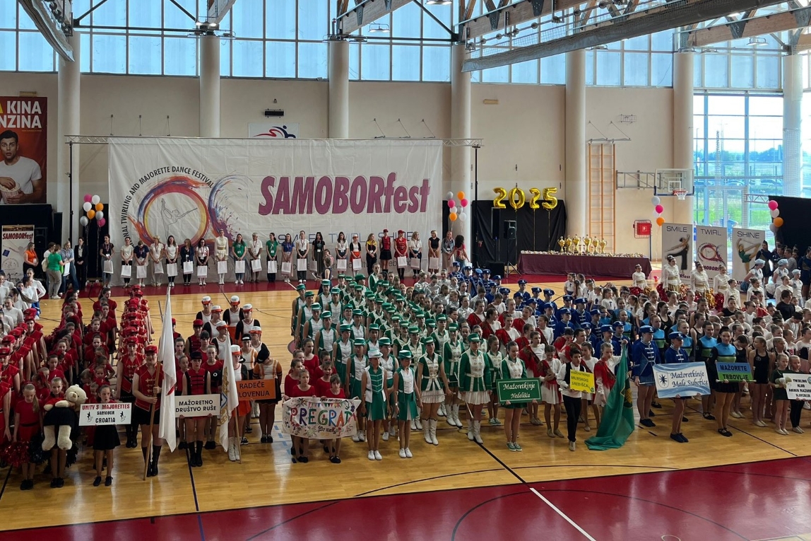 MAŽORETKINJE NEDELIŠĆA SJAJNE NA SAMOBORFESTU – OSVOJENA ČAK TRI ZLATA!